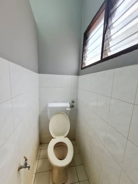 Rumah Teres 1 Tingkat untuk Disewa di Garden Avenue (Seremban 2) - Lai Kah Chun - Bathroom - PropertyGuru.com.my