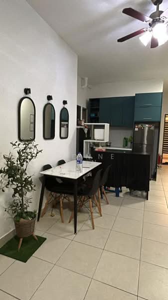 Pangsapuri untuk Disewa di Residensi Kesuma 1 - Evonne Gan - Dining Room - PropertyGuru.com.my
