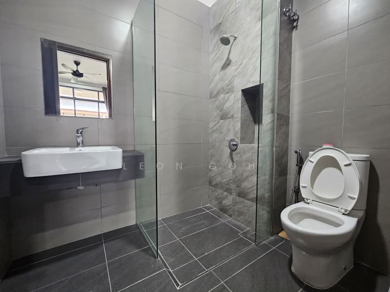 Rumah Teres 2 Tingkat untuk Disewa di Eco Sanctuary (Telok Panglima Garang) - Leon Goh - Bathroom - PropertyGuru.com.my