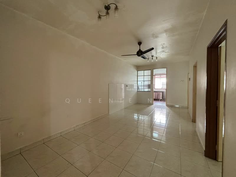 Rumah Teres 1 Tingkat untuk Dijual di Skudai (Johor) - Queenie Ng - Living Room - PropertyGuru.com.my