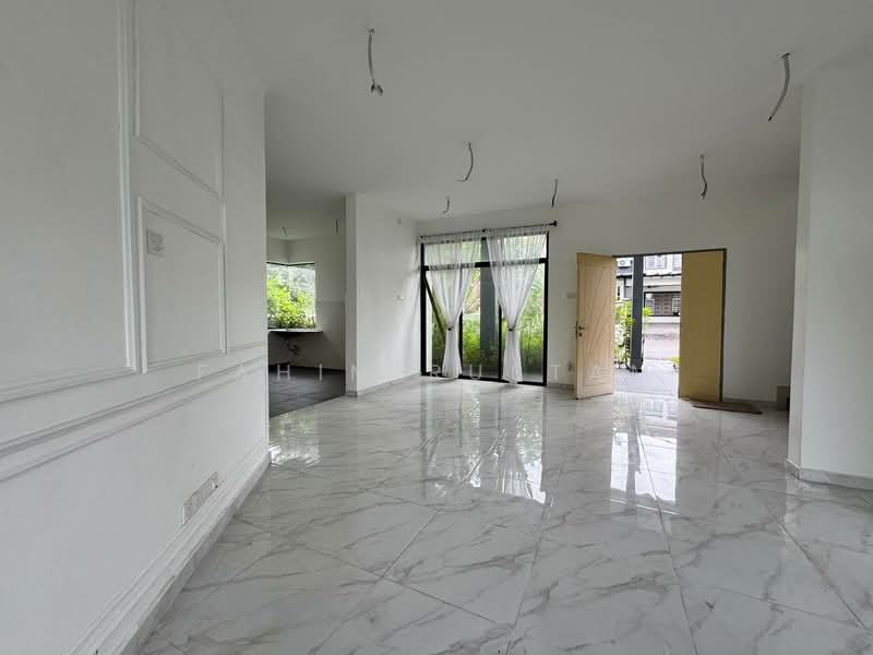 Rumah Banglo untuk Dijual di Sungai Buloh (Selangor) - Fahim Rustam - Living Room - PropertyGuru.com.my