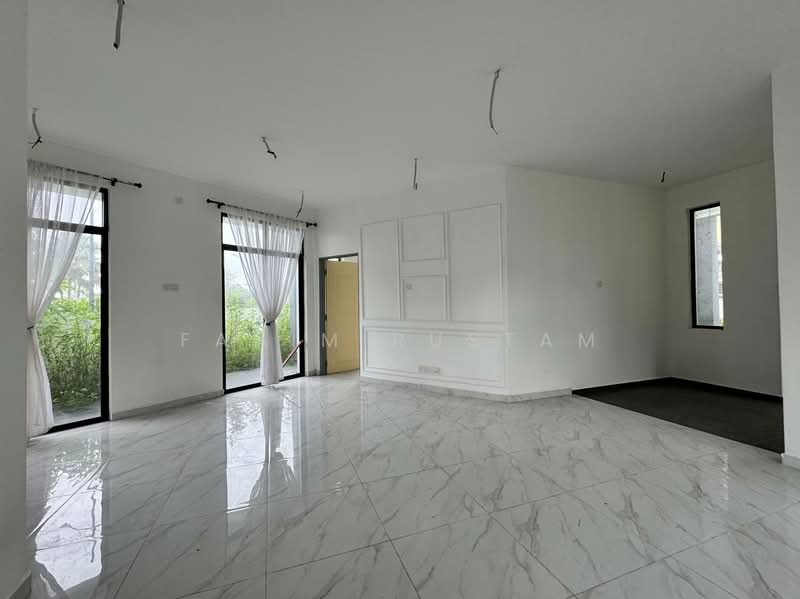 Rumah Banglo untuk Dijual di Sungai Buloh (Selangor) - Fahim Rustam - Living Room - PropertyGuru.com.my