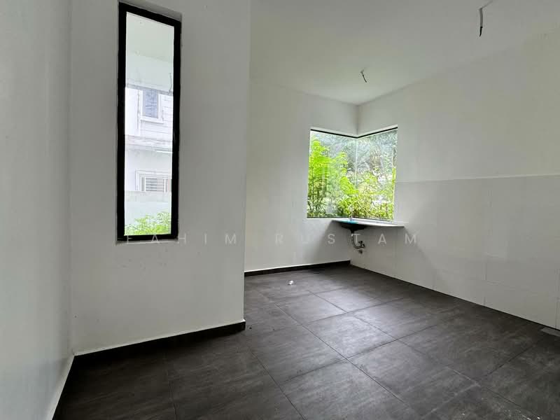 Rumah Banglo untuk Dijual di Sungai Buloh (Selangor) - Fahim Rustam - Kitchen - PropertyGuru.com.my