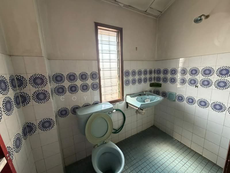 2-storey Terraced House for Sale in Taman Bukit Maluri (Kepong) - Coyee Wong - Bathroom - PropertyGuru.com.my