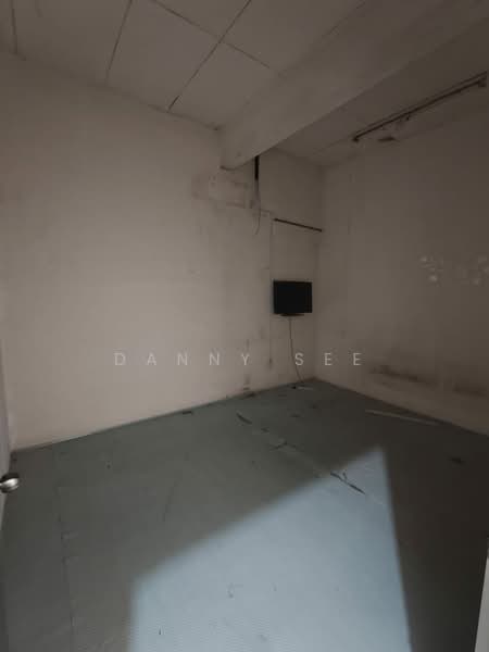 Kedai / Pejabat untuk Disewa di Taman Lagenda Putra (Kulai) - Danny See - Interior - PropertyGuru.com.my