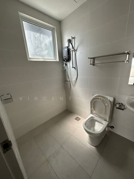 Apartment for Rent at Nadayu 801 - Vincent Teoh - Bathroom - PropertyGuru.com.my