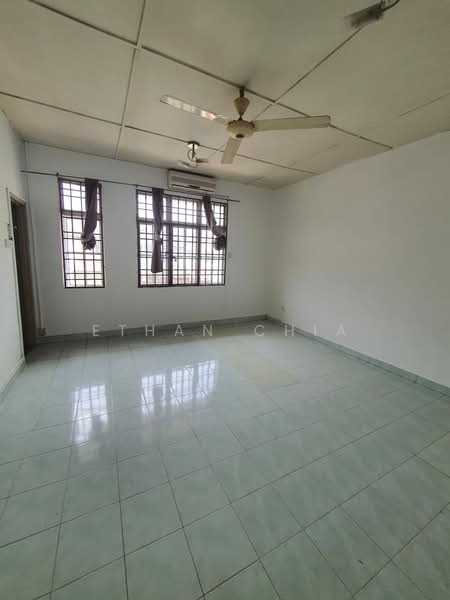 2-storey Terraced House for Sale in Bandar Mahkota Cheras (Cheras) - Ethan Chia - Living Room - PropertyGuru.com.my