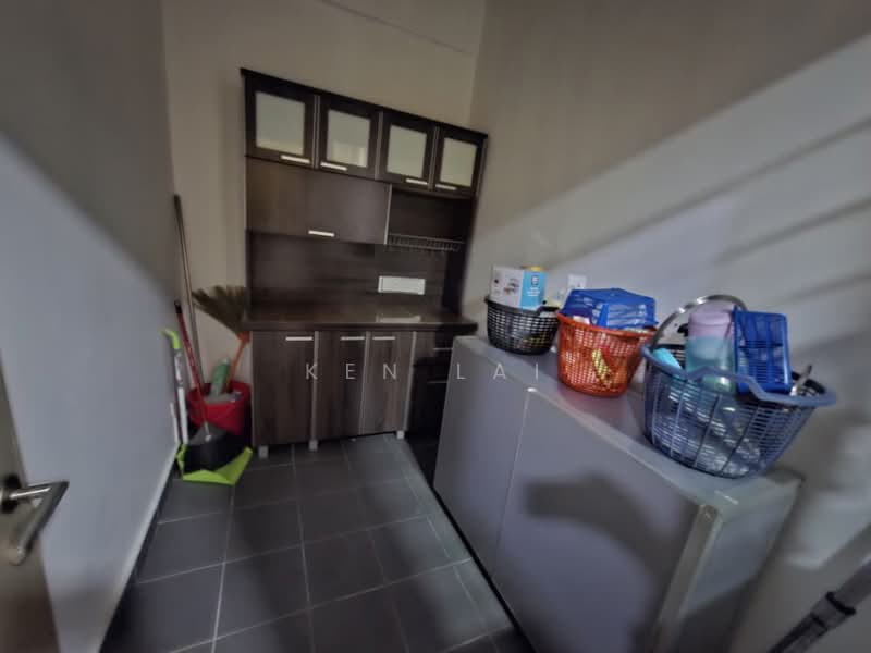 Servis Apartment untuk Dijual di LakePark Residence @ KL North - Ken Lai - Utility room - PropertyGuru.com.my