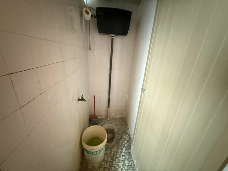 1.5-storey Terraced House for Sale in Desa Pakatan (Ipoh) - Ainsley Thong - Bathroom - PropertyGuru.com.my