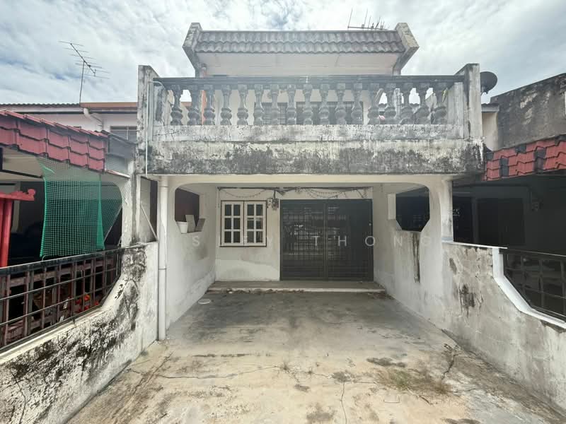 1.5-storey Terraced House for Sale in Desa Pakatan (Ipoh) - Ainsley Thong - Exterior - PropertyGuru.com.my