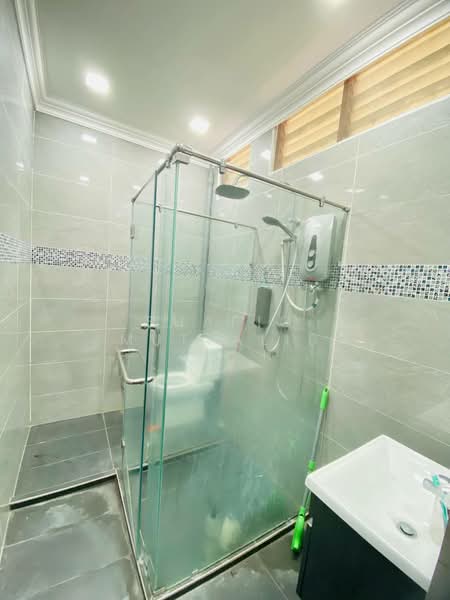 Bungalow for Sale in Bandar Tun Razak (Cheras) - Shafiq Muttalib - Bathroom - PropertyGuru.com.my