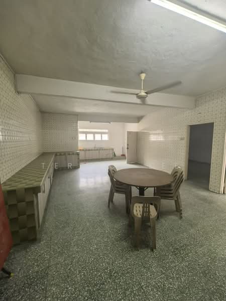 2-storey Terraced House for Rent in Taman Eng Ann (Klang) - Terence Lee - Kitchen - PropertyGuru.com.my