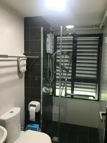 Servis Apartment untuk Disewa di Saville @ Cheras - Chan . - Bathroom - PropertyGuru.com.my