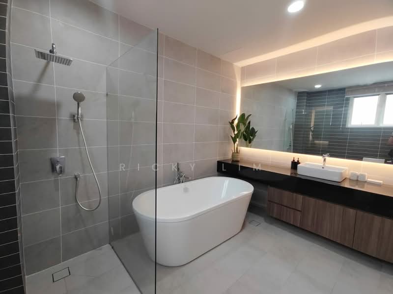 Rumah Banglo untuk Dijual di Subang Bestari (Shah Alam) - Ricky Lim - Bathroom - PropertyGuru.com.my