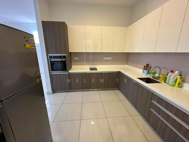 Condominium for Rent at The LIGHT COLLECTION II - Sr. Helen Teoh - Kitchen - PropertyGuru.com.my