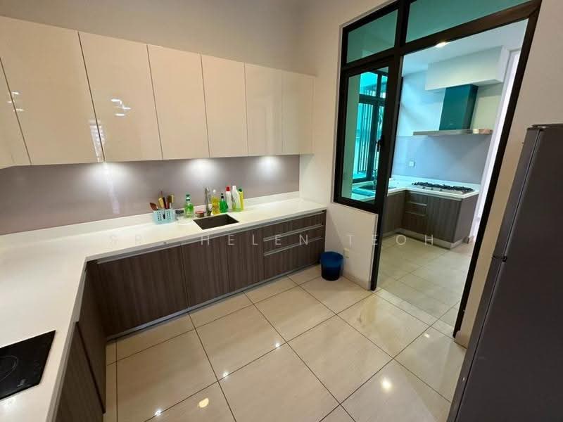 Condominium for Rent at The LIGHT COLLECTION II - Sr. Helen Teoh - Kitchen - PropertyGuru.com.my