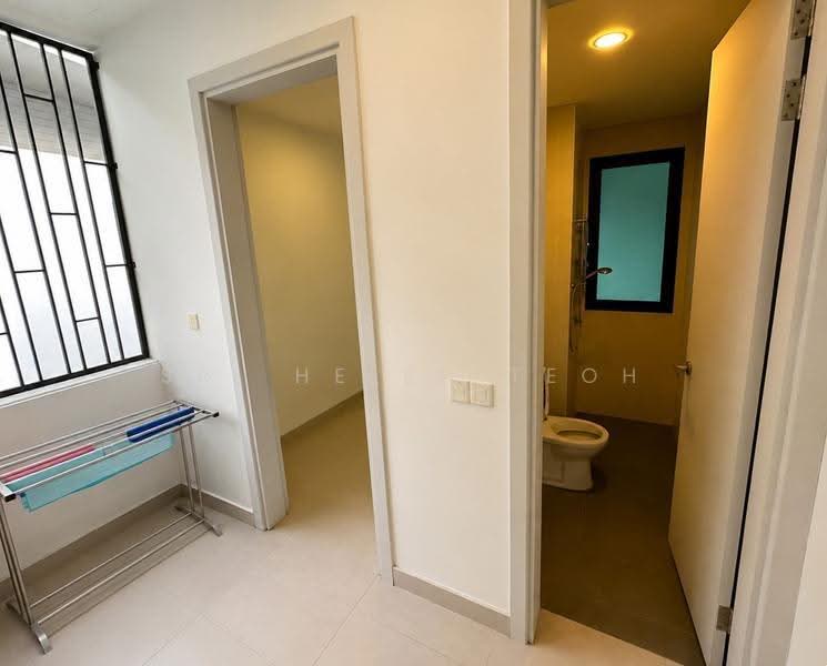 Condominium for Rent at The LIGHT COLLECTION II - Sr. Helen Teoh - Bathroom - PropertyGuru.com.my