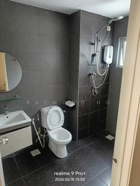 Servis Apartment untuk Disewa di Maxim Citylights - Raymond Ho - Bathroom - PropertyGuru.com.my