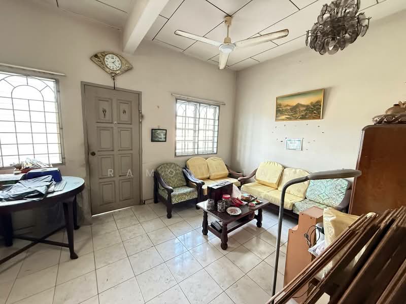 Rumah Bandar untuk Dijual di Taman Kota Laksamana (Melaka City) - Ramona Tan - Living Room - PropertyGuru.com.my