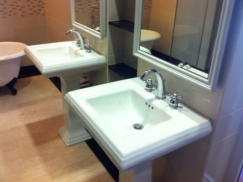 Kondominium untuk Disewa di Quayside Seafront Resort Condominiums - Wayne Tan - Bathroom - PropertyGuru.com.my