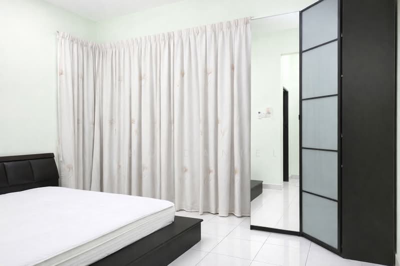 Service Residence for Sale at Serviced Residence @ Casa Tiara - Kho Daniel - Bedroom - PropertyGuru.com.my