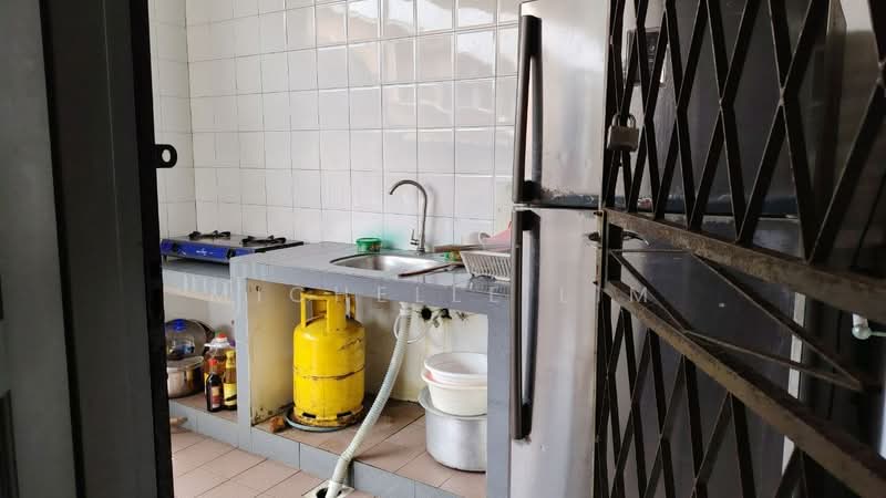 1.5-storey Terraced House for Sale in Taman Perling (Perling) - Michelle Lim - Kitchen - PropertyGuru.com.my