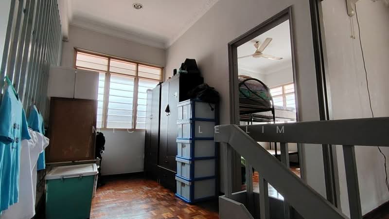1.5-storey Terraced House for Sale in Taman Perling (Perling) - Michelle Lim - Bedroom - PropertyGuru.com.my