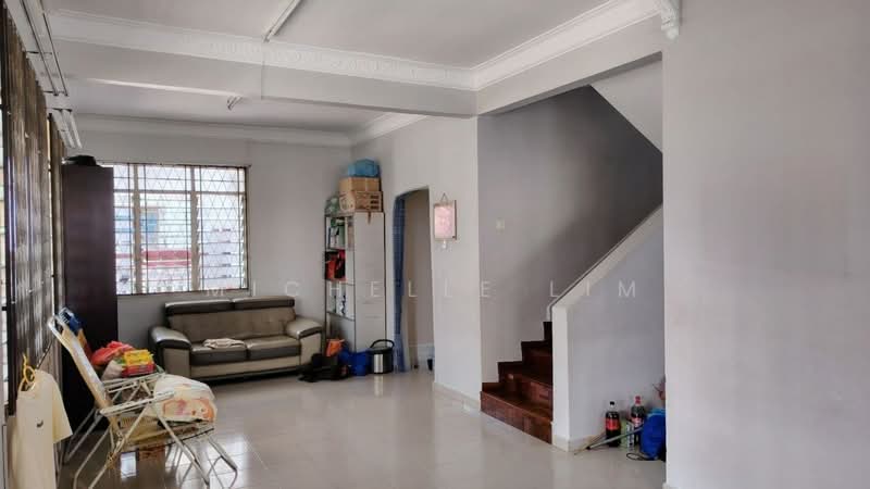 1.5-storey Terraced House for Sale in Taman Perling (Perling) - Michelle Lim - Living Room - PropertyGuru.com.my