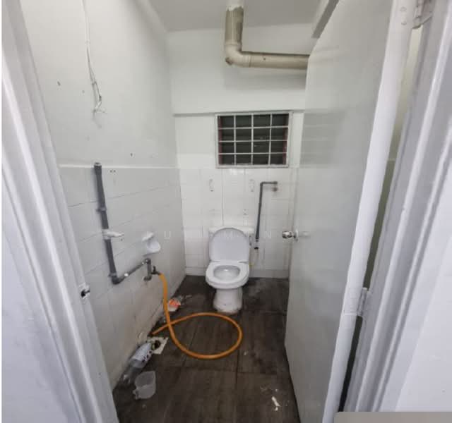 Shop for Rent in Rimba Jaya (Shah Alam) - Jun Ming - Bathroom - PropertyGuru.com.my