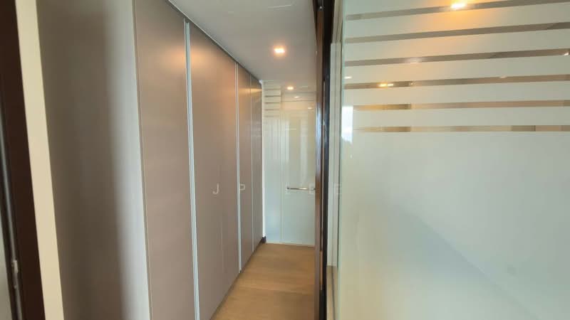 Kediaman Servis untuk Dijual di Puteri Cove Residences - JP Lee - Corridor - PropertyGuru.com.my