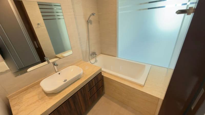 Kediaman Servis untuk Dijual di Puteri Cove Residences - JP Lee - Bathroom - PropertyGuru.com.my