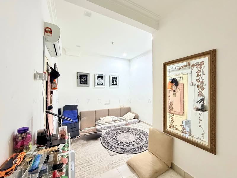 Bungalow for Sale in Bandar Putra Permai (Seri Kembangan) - Nor Azdlin Adnan - PropertyGuru.com.my