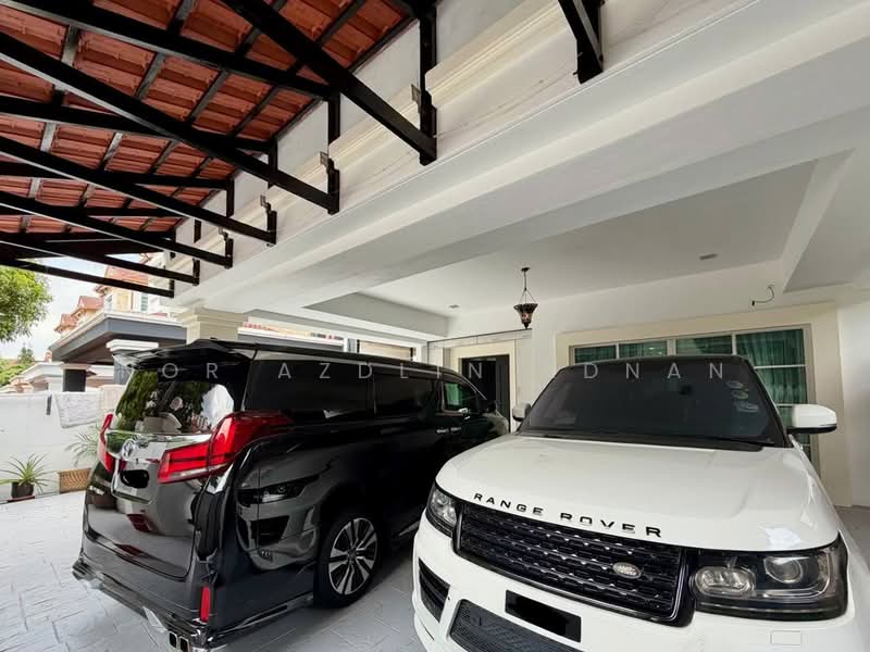 Bungalow for Sale in Bandar Putra Permai (Seri Kembangan) - Nor Azdlin Adnan - PropertyGuru.com.my
