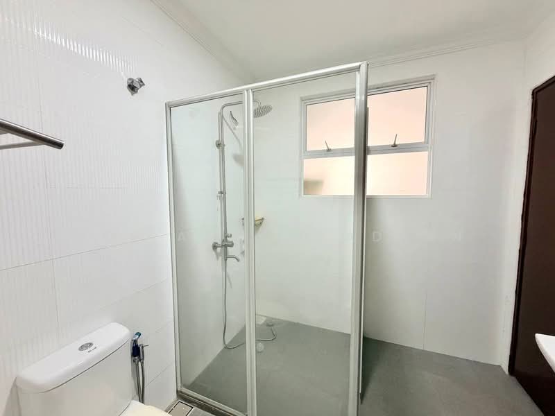 Bungalow for Sale in Bandar Putra Permai (Seri Kembangan) - Nor Azdlin Adnan - PropertyGuru.com.my