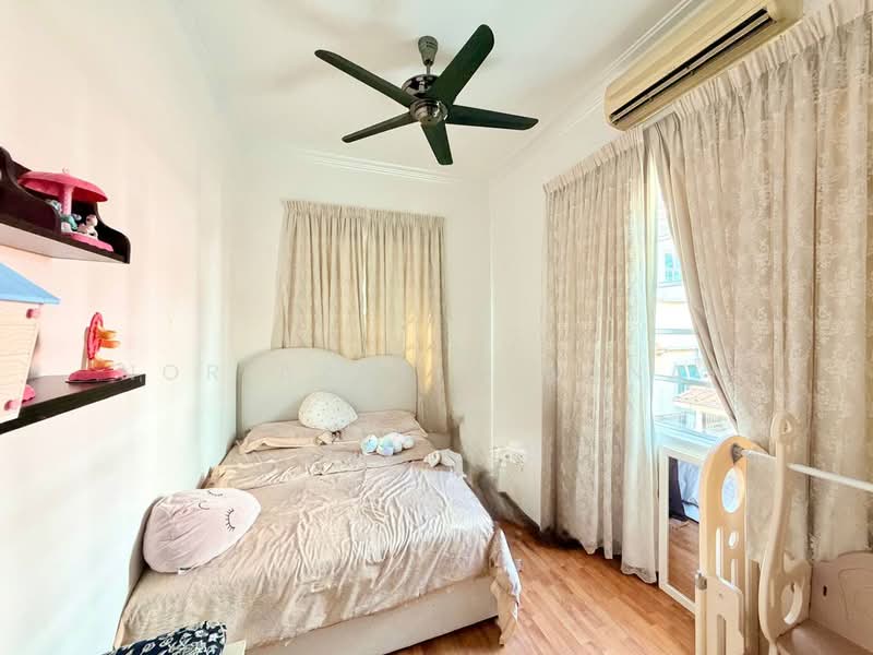 Bungalow for Sale in Bandar Putra Permai (Seri Kembangan) - Nor Azdlin Adnan - PropertyGuru.com.my