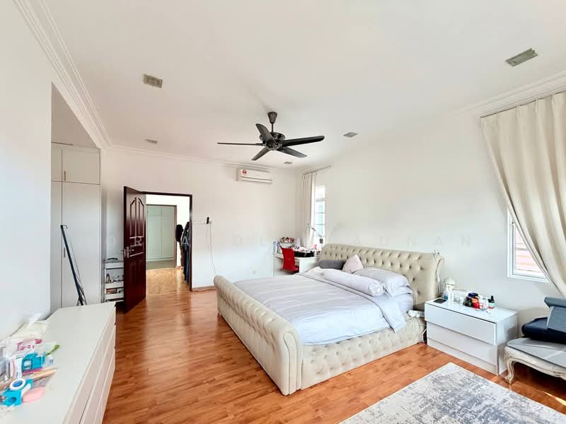 Bungalow for Sale in Bandar Putra Permai (Seri Kembangan) - Nor Azdlin Adnan - PropertyGuru.com.my