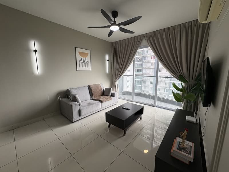 Kondominium untuk Disewa di Aurora Residence @ Lake Side City - Tan Wei Chuen - Living Room - PropertyGuru.com.my