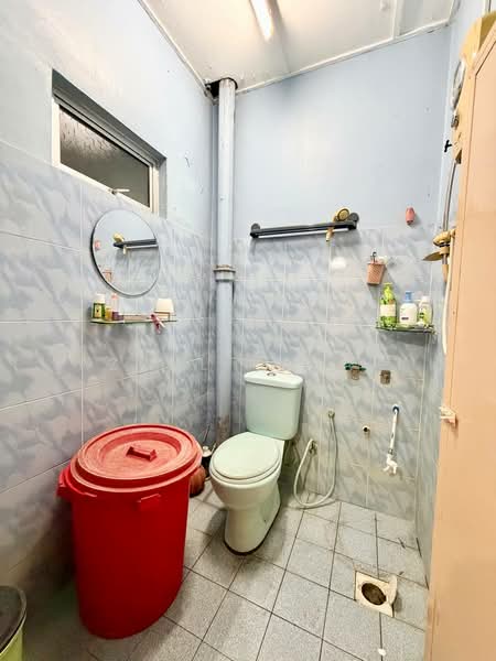 Rumah Teres 3 Tingkat untuk Dijual di Ampang (Kuala Lumpur) - Azrul Ismail - Bathroom - PropertyGuru.com.my