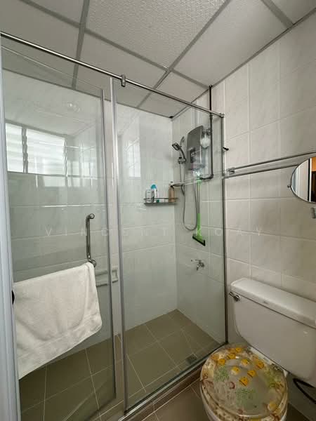 Kondominium untuk Dijual di Leader Garden - Vincent Koay - Bathroom - PropertyGuru.com.my