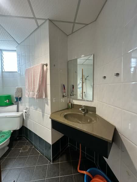 Kondominium untuk Dijual di Leader Garden - Vincent Koay - Bathroom - PropertyGuru.com.my