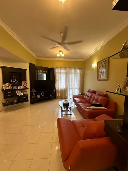 Kondominium untuk Dijual di Leader Garden - Vincent Koay - Living Room - PropertyGuru.com.my
