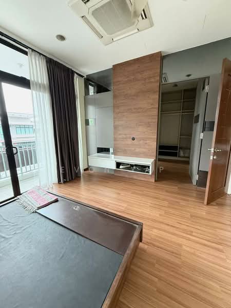 Cluster House for Sale in Taman Mount Austin (Tebrau) - Evon Yap - Bedroom - PropertyGuru.com.my