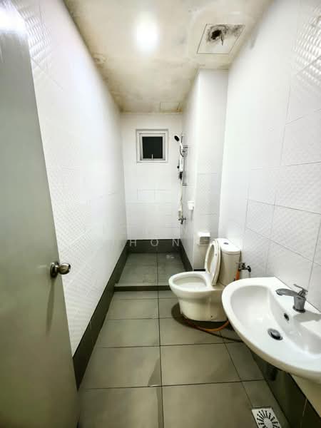 Servis Apartment untuk Disewa di Seasons Amara Larkin - Florence Thong - Bathroom - PropertyGuru.com.my
