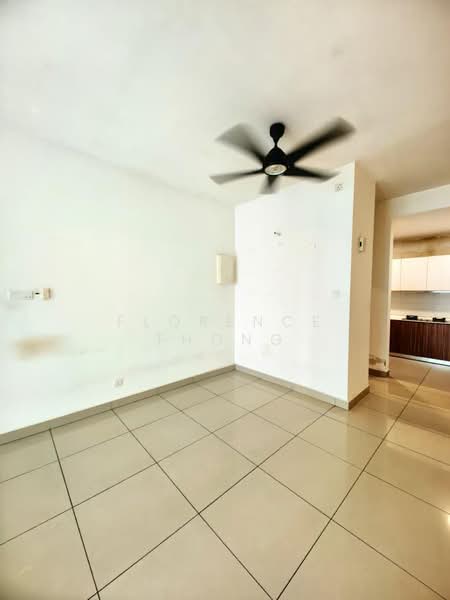 Servis Apartment untuk Disewa di Seasons Amara Larkin - Florence Thong - Living Room - PropertyGuru.com.my