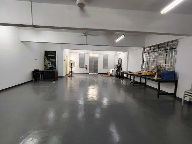 Shop / Office for Rent in Taman Malim Jaya (Bachang) - Vinc Pheng - Interior - PropertyGuru.com.my