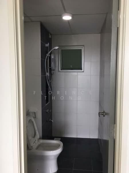 Service Residence for Rent at D'Tasek Residences (Tasek Impian) - Florence Thong - Bathroom - PropertyGuru.com.my