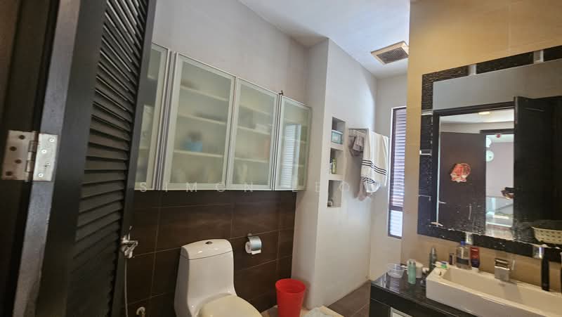 Rumah Teres 2 Tingkat untuk Dijual di Bukit Jelutong (Shah Alam) - Simon Leong - Bathroom - PropertyGuru.com.my