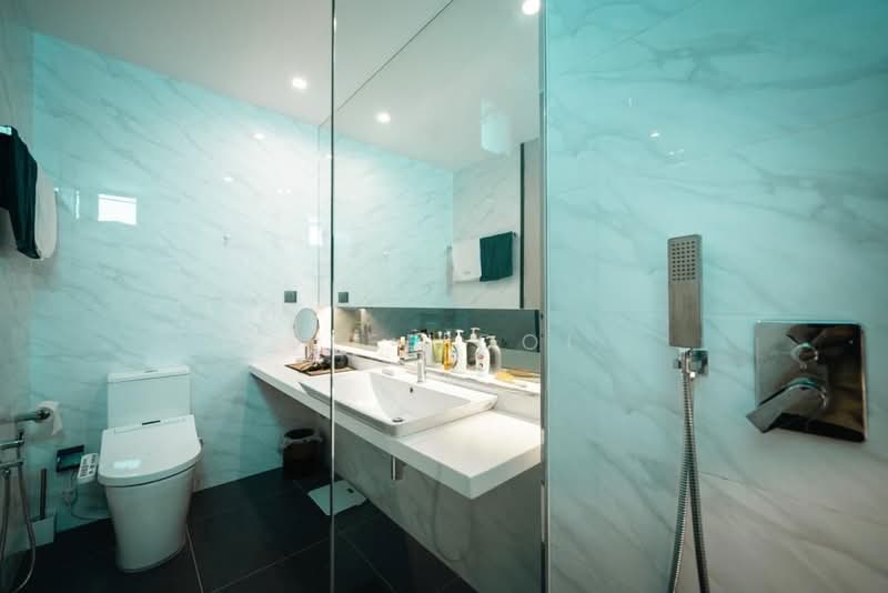Servis Apartment untuk Dijual di City of Dreams - Jeff Ooi - Bathroom - PropertyGuru.com.my