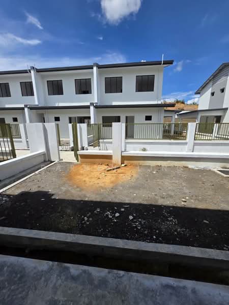 2-storey Terraced House for Sale in Kuching (Sarawak) - Darren Ling - Exterior - PropertyGuru.com.my