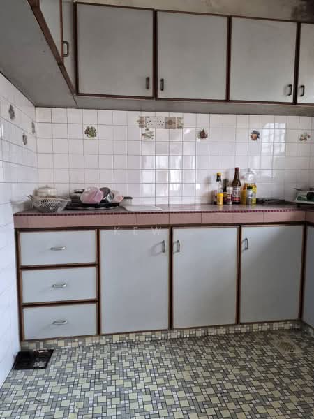 Rumah Teres untuk Dijual di Seksyen 51a (Petaling Jaya) - Kew . - Kitchen - PropertyGuru.com.my